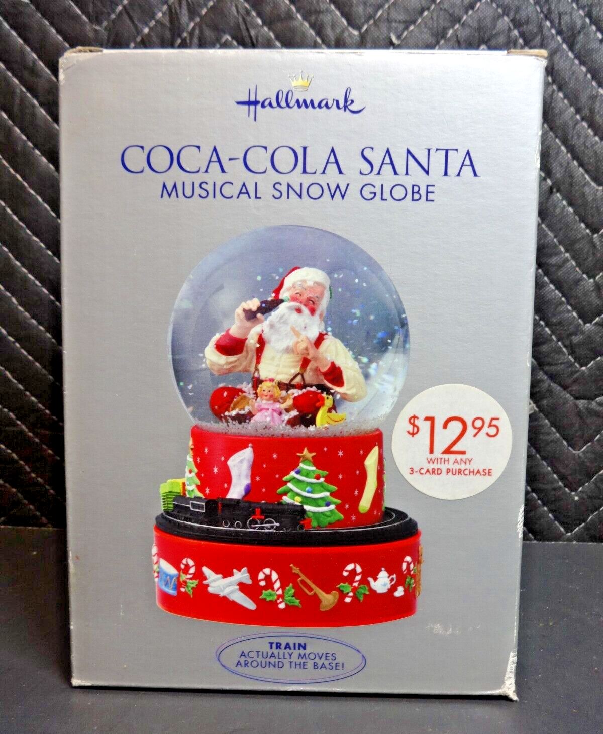 2001 Hallmark Coca Cola Santa Christmas Musical Snow Globe NIB