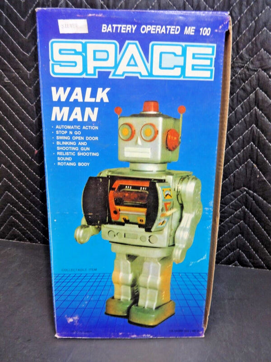 Space Walk Man Robot Battery OP ME 100 In Original box