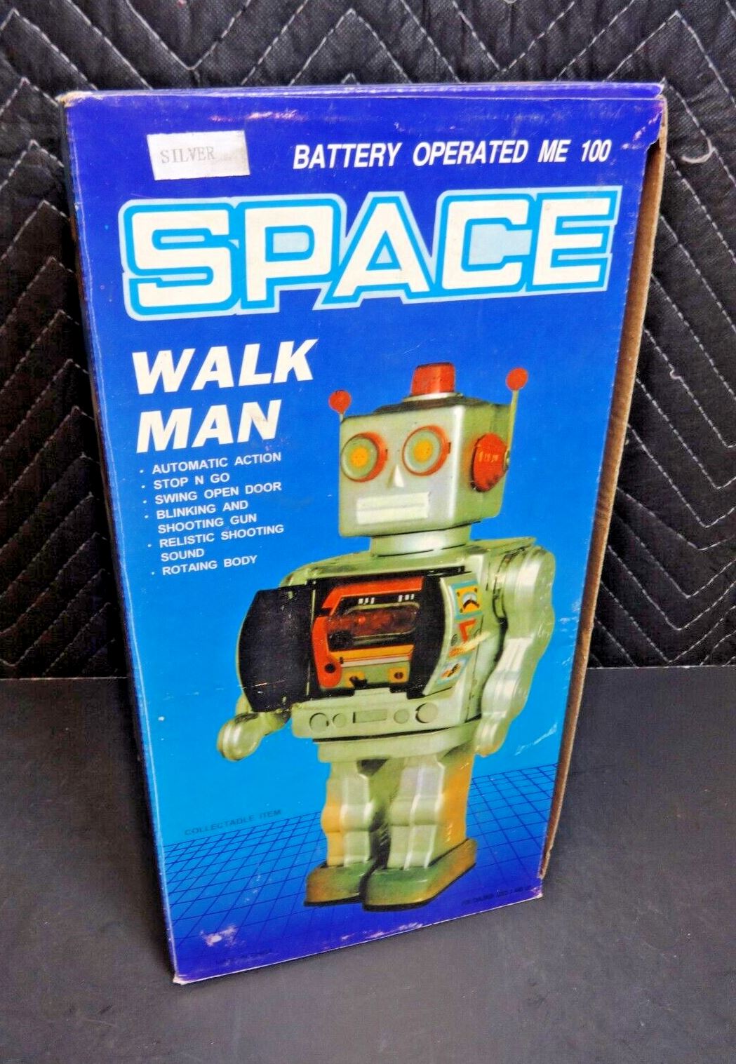 Space Walk Man Robot Battery OP ME 100 In Original box