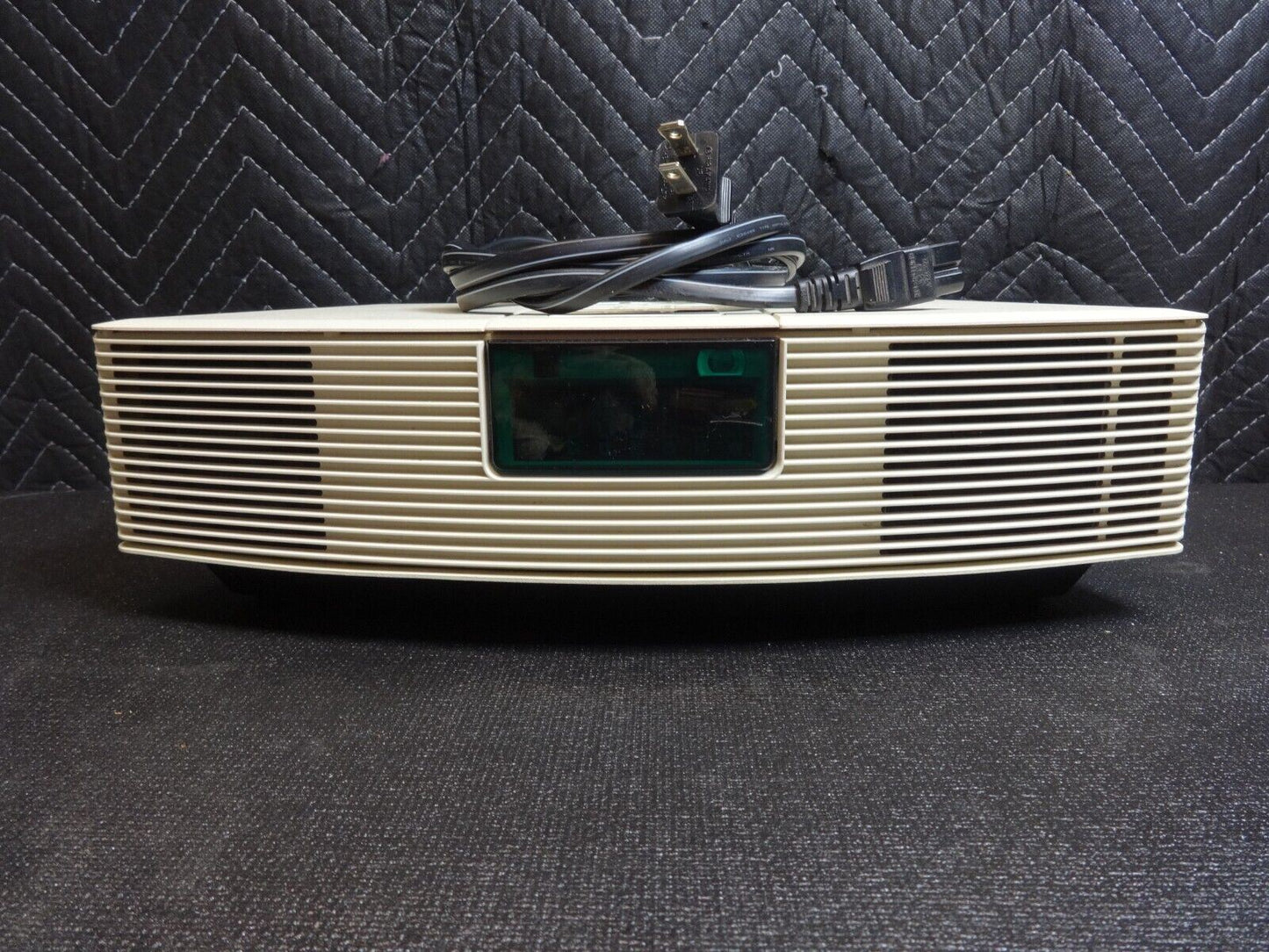 Bose Wave Radio Model AWR1-1W No Remote Works Great