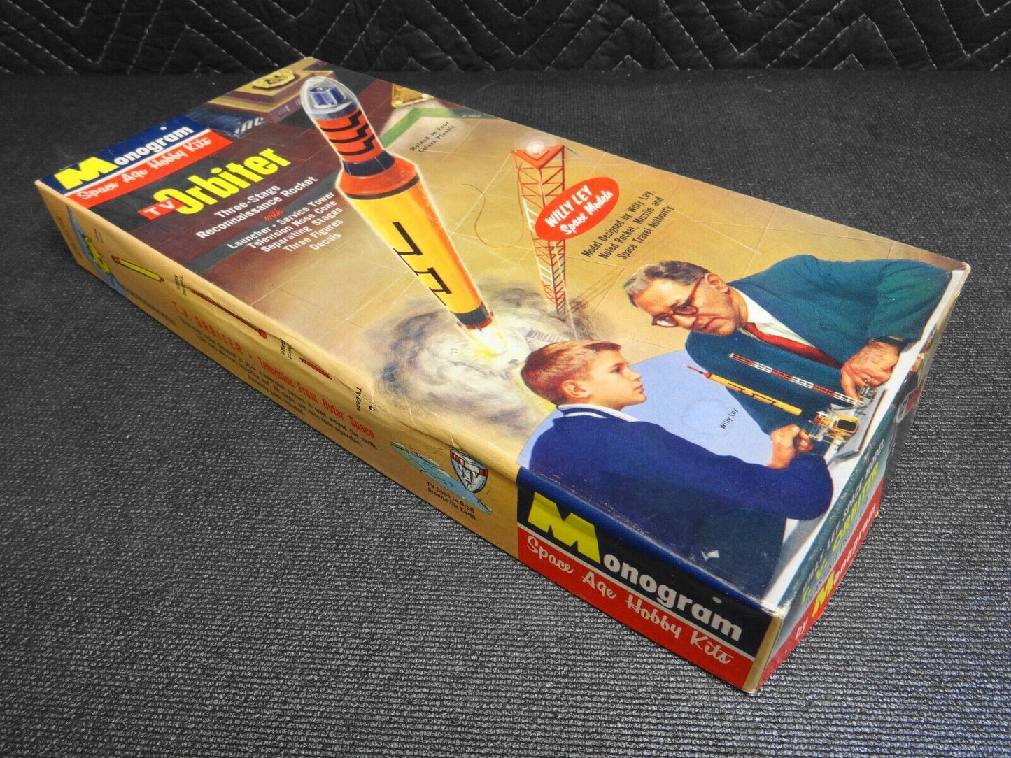 1959 Monogram Willy Ley TV Orbiter Three-Stage Recon Rocket model kit (PS44-129)