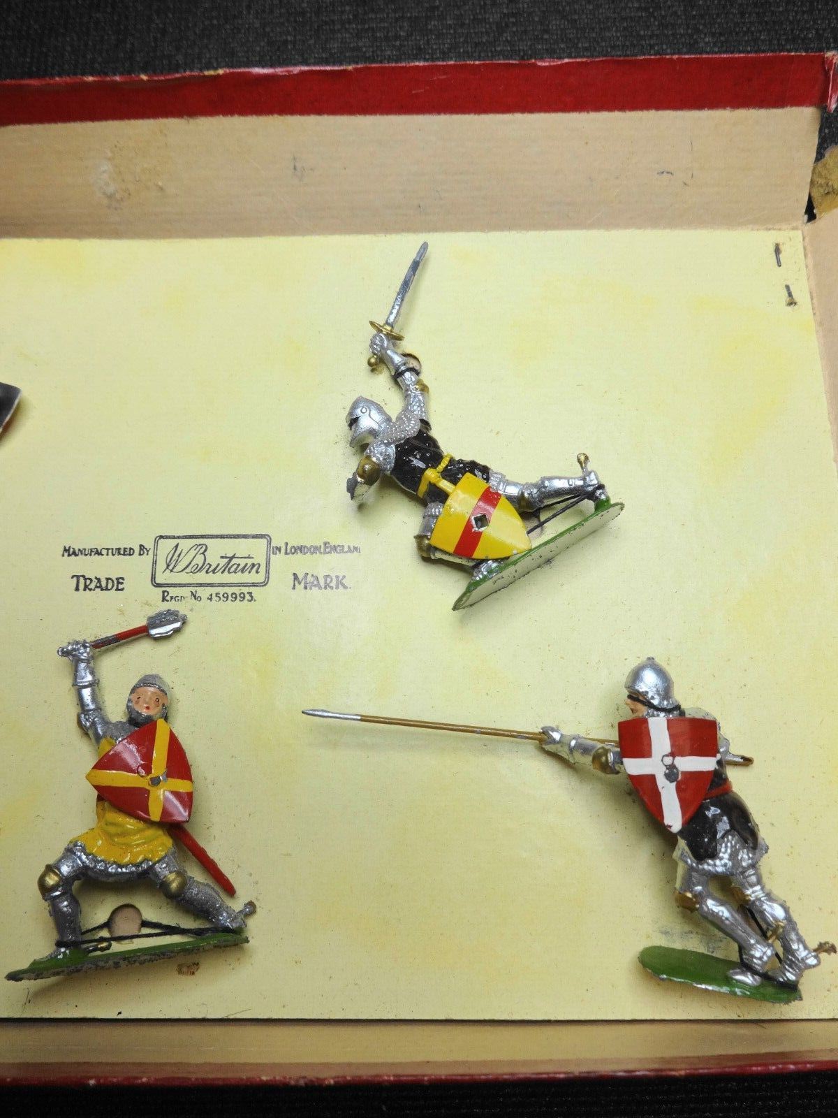 W Britains 16th Century Knights Lead Toy - 5 Foot Soldiers