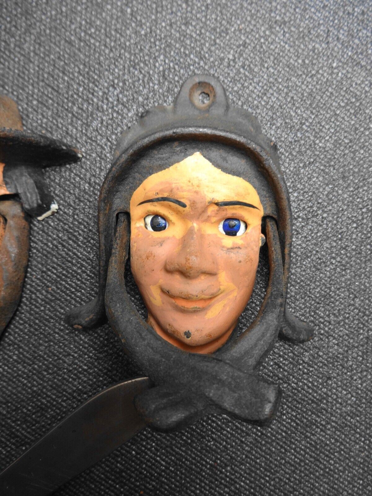 Vintage Wilton Cast Iron Amish Man Woman Door Knocker Eyes Open Close - Knockers