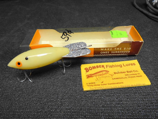 Old Package Bomber Deep Runner  Lure Bass crankbait 4" white w/ silver glitter