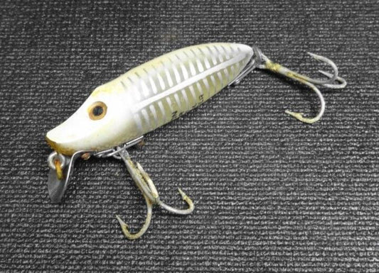 Vintage Heddon River Runt Spook Floater Yellowfish Shore