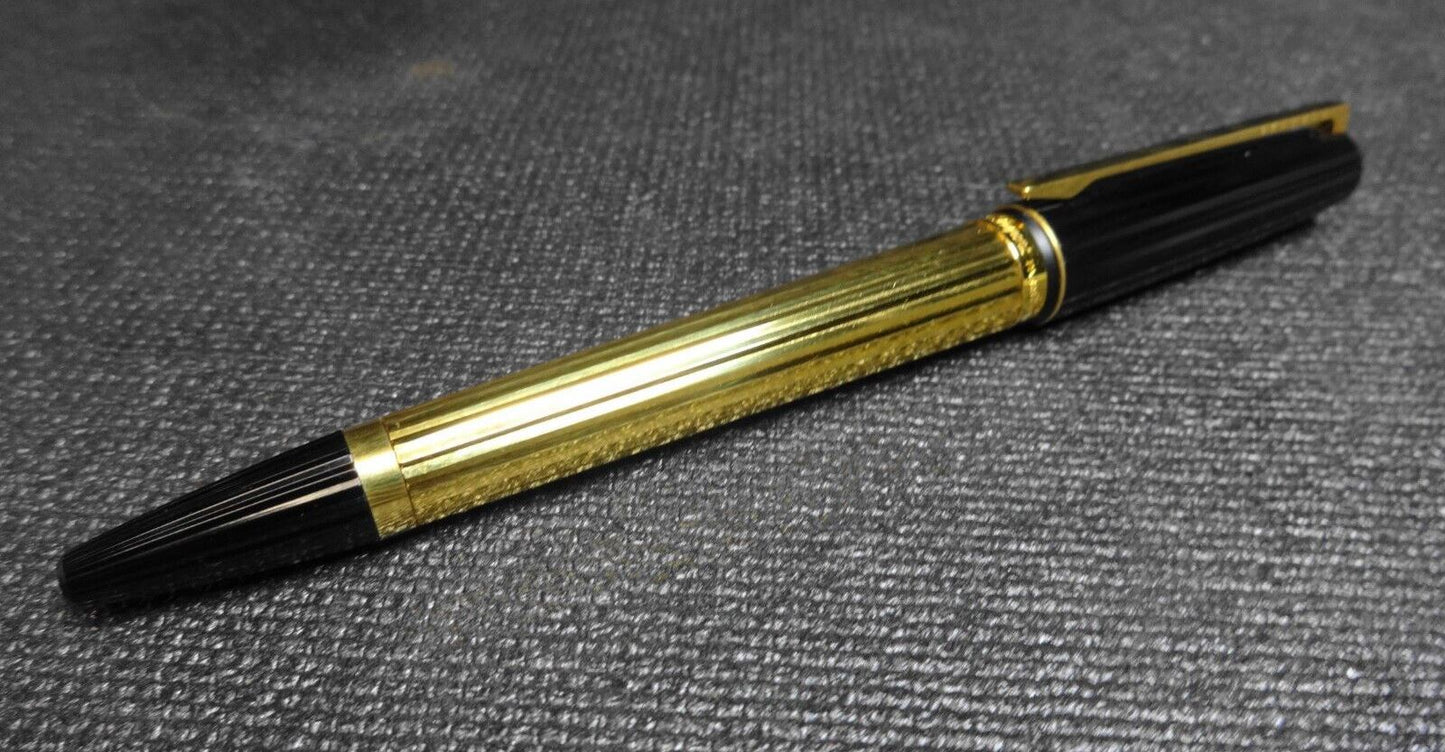 MINT Cond. S.T. DUPONT Saint Germain Black & Gold Ballpoint Pen