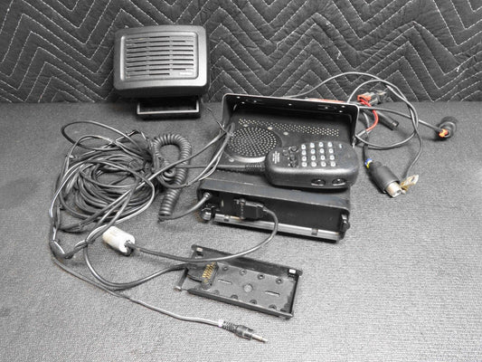 Yaesu Ham Radio Transceiver (FT100D) BASE UNIT w/ Mic, Cables, Speaker - No Head