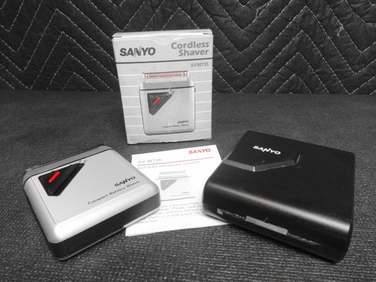 Sanyo Compact Handheld Shaver Travel With Case Mirror SV-M735 w/ Box & Manual