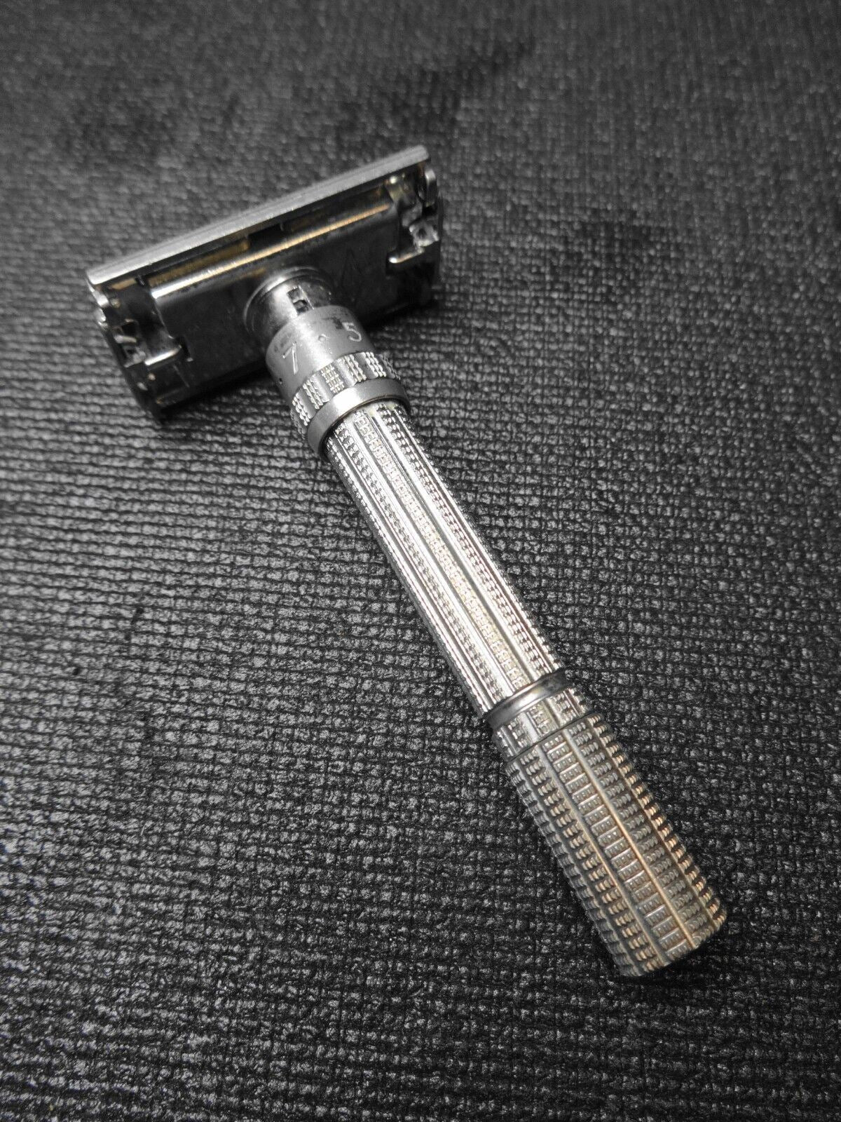 Vintage Gillette Slim Adjustable Safety Razor 1963 I-2 Date Code