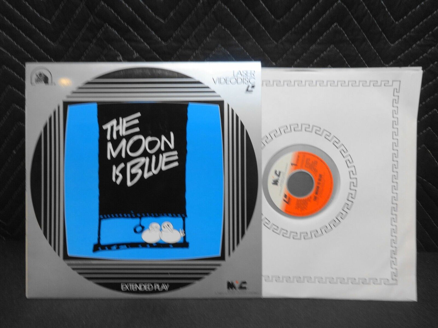 THE MOON IS BLUE - Laserdisc - William Holden