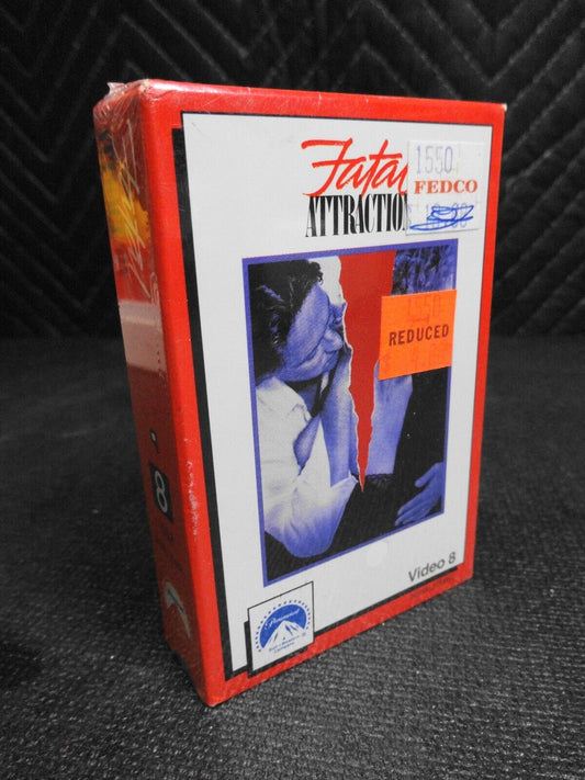 Fatal Attraction on Video 8 Cassette in factory sealed package - Michael Douglas