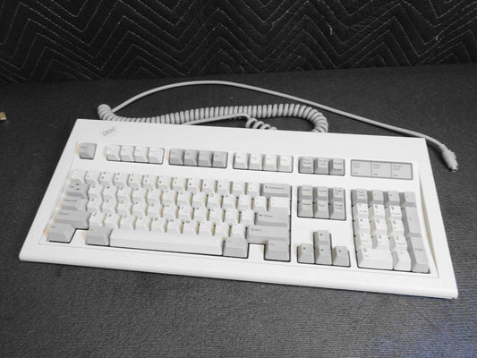 Vintage 1987 IBM M "Clicky" Keyboard 1391401 All Original With Cable VERY CLEAN