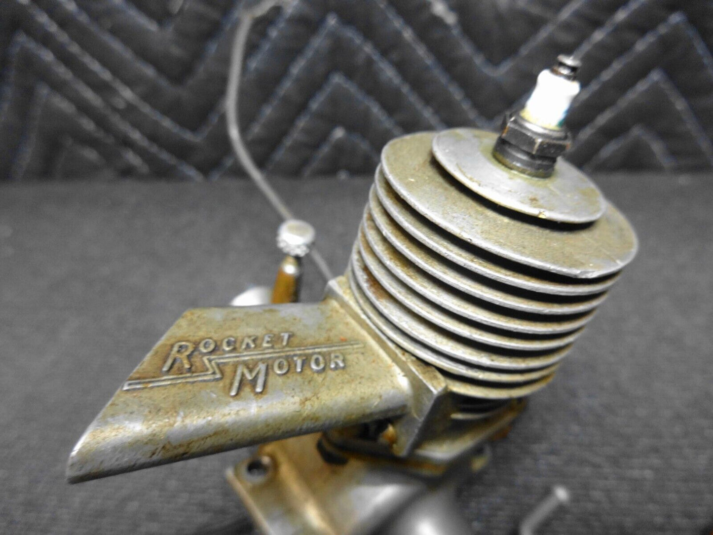 Vintage Rocket Motor RC Airplane Engine w/ 11