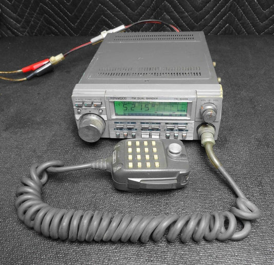 KENWOOD TW-4000A DUAL-BANDER w/ MC-48 MIC - TRANSCEIVER