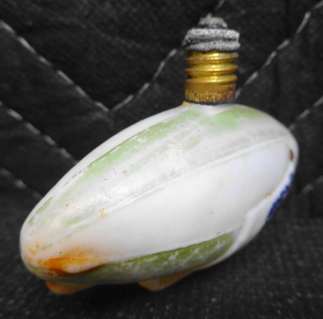 VINTAGE BLIMP AIRSHIP DERIGIBLE ZEPPELIN Figural Milk Glass Light Bulb ...