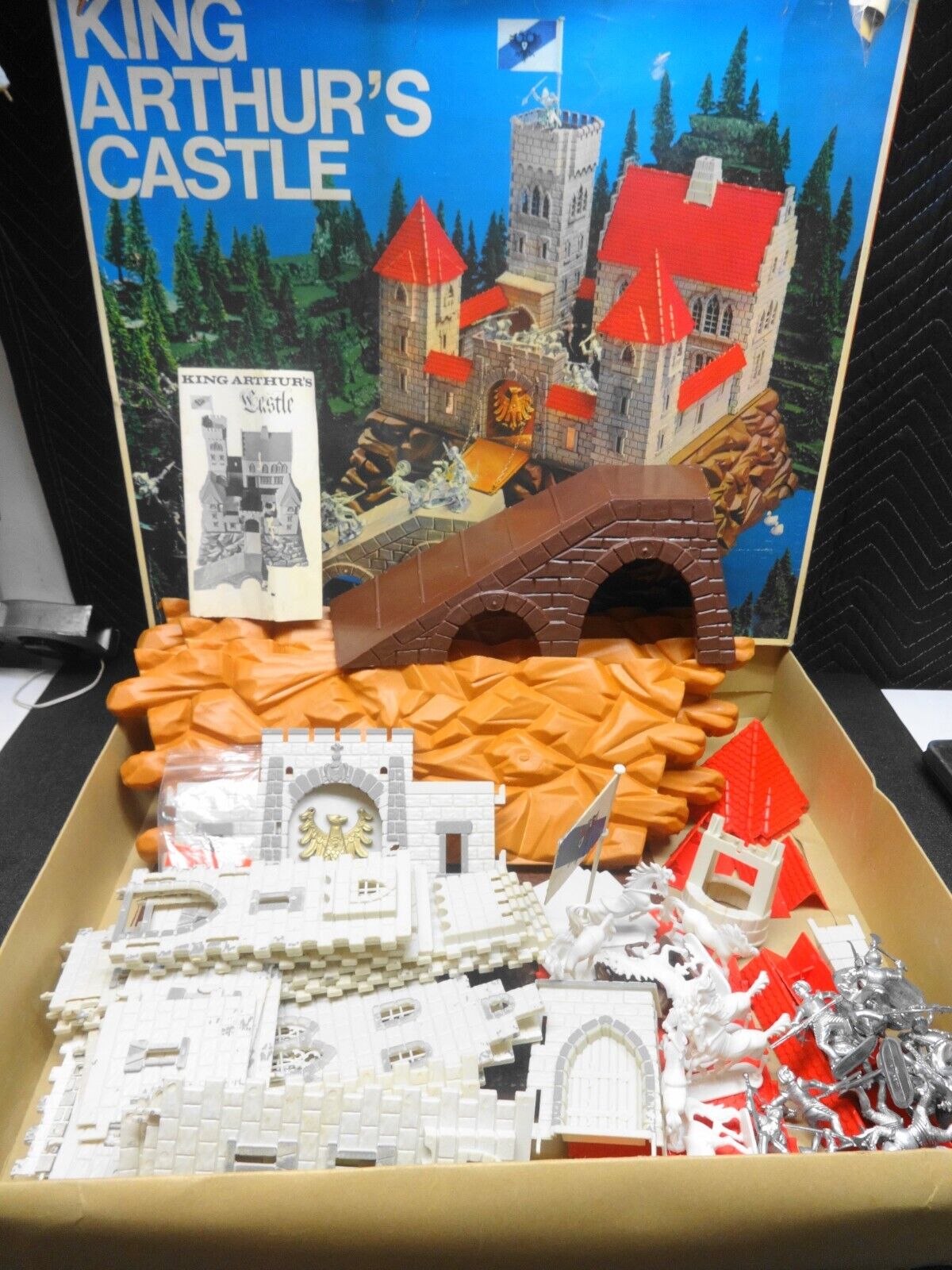Vintage Big No. 531 King Arthur's Castle Castle in Original Box w/ Instructions