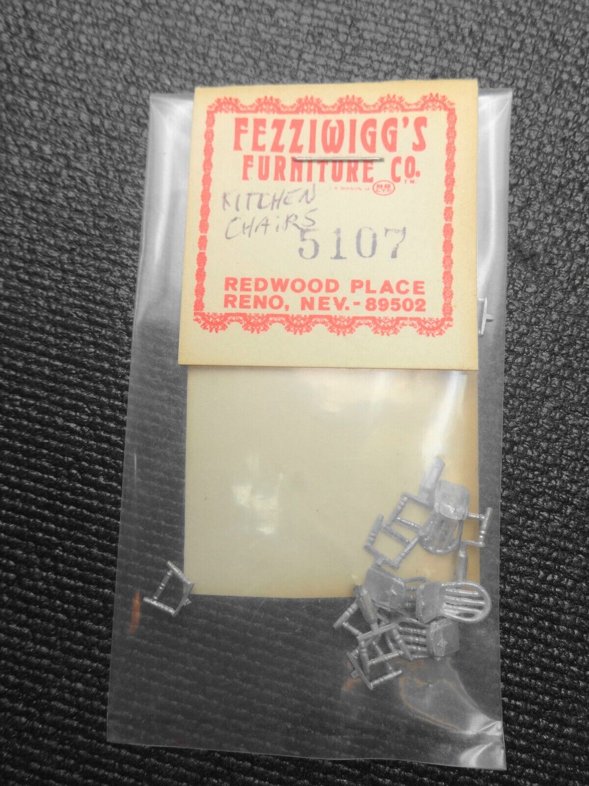 Vintage Fezziwigg's Furniture Co HO - Kitchen Chairs - Diecast 5107 NOS