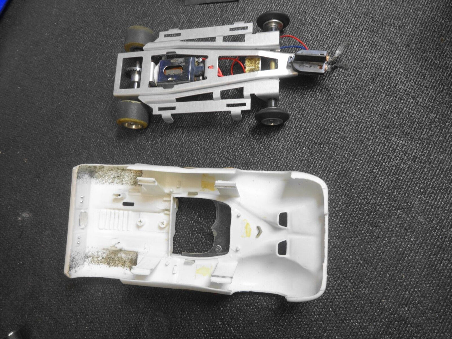 Vintage Cox Chaparral 1/24 fulcrum Slot Car 1960's White 66 - Missing Wing