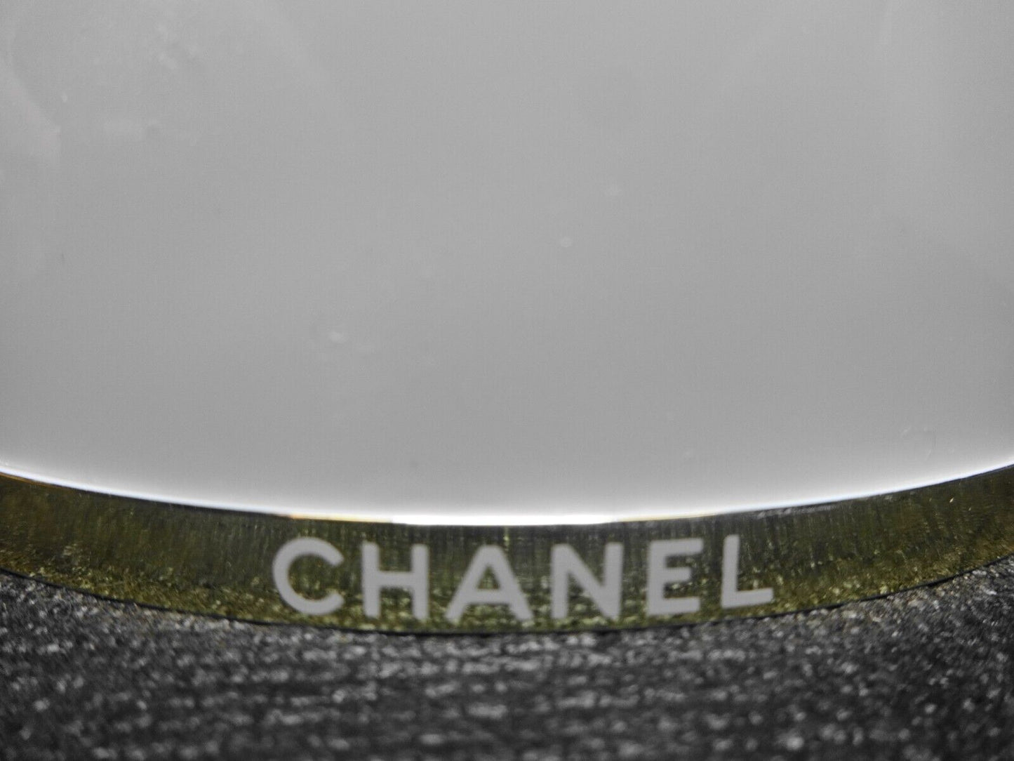 Vintage NOS Chanel No5 Bath Powder 8 oz / 227G Size 730 New No. 5