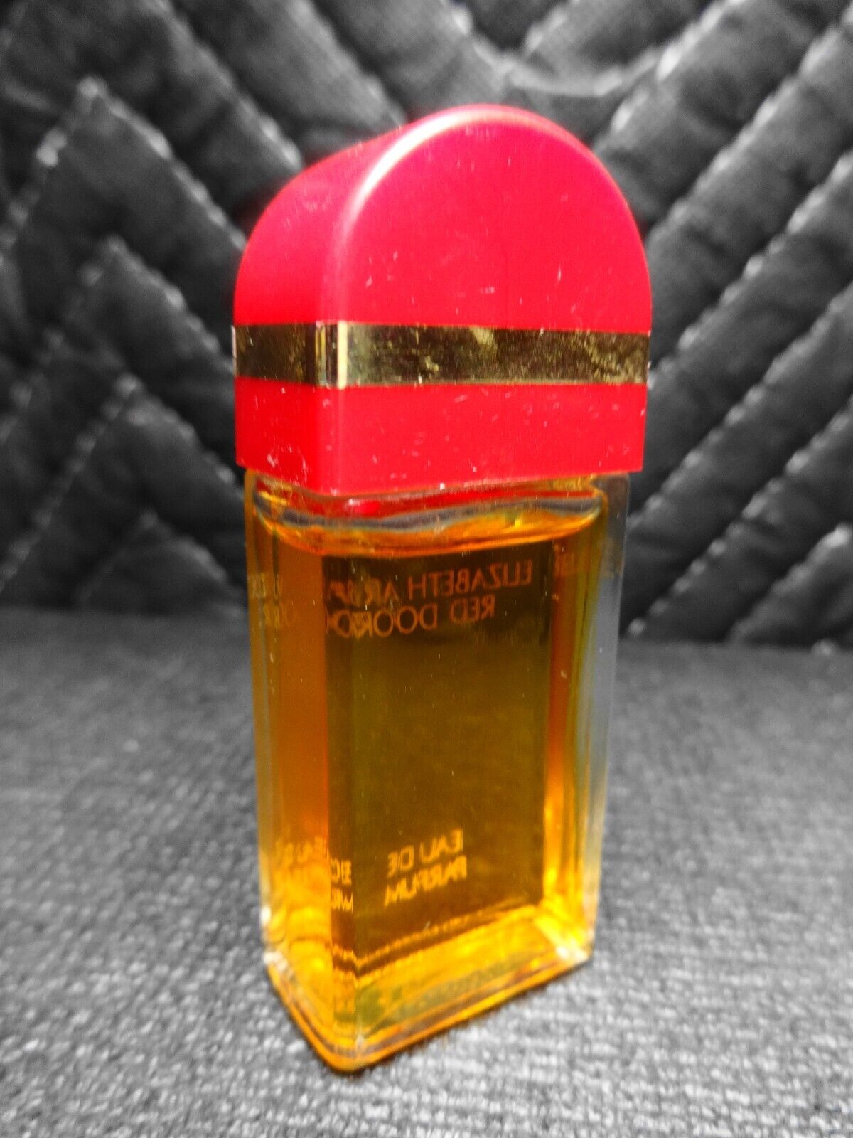 Vintage Elizabeth Arden Red Door Eu de Parfum Splash.  33 fl. oz NOS Without Box