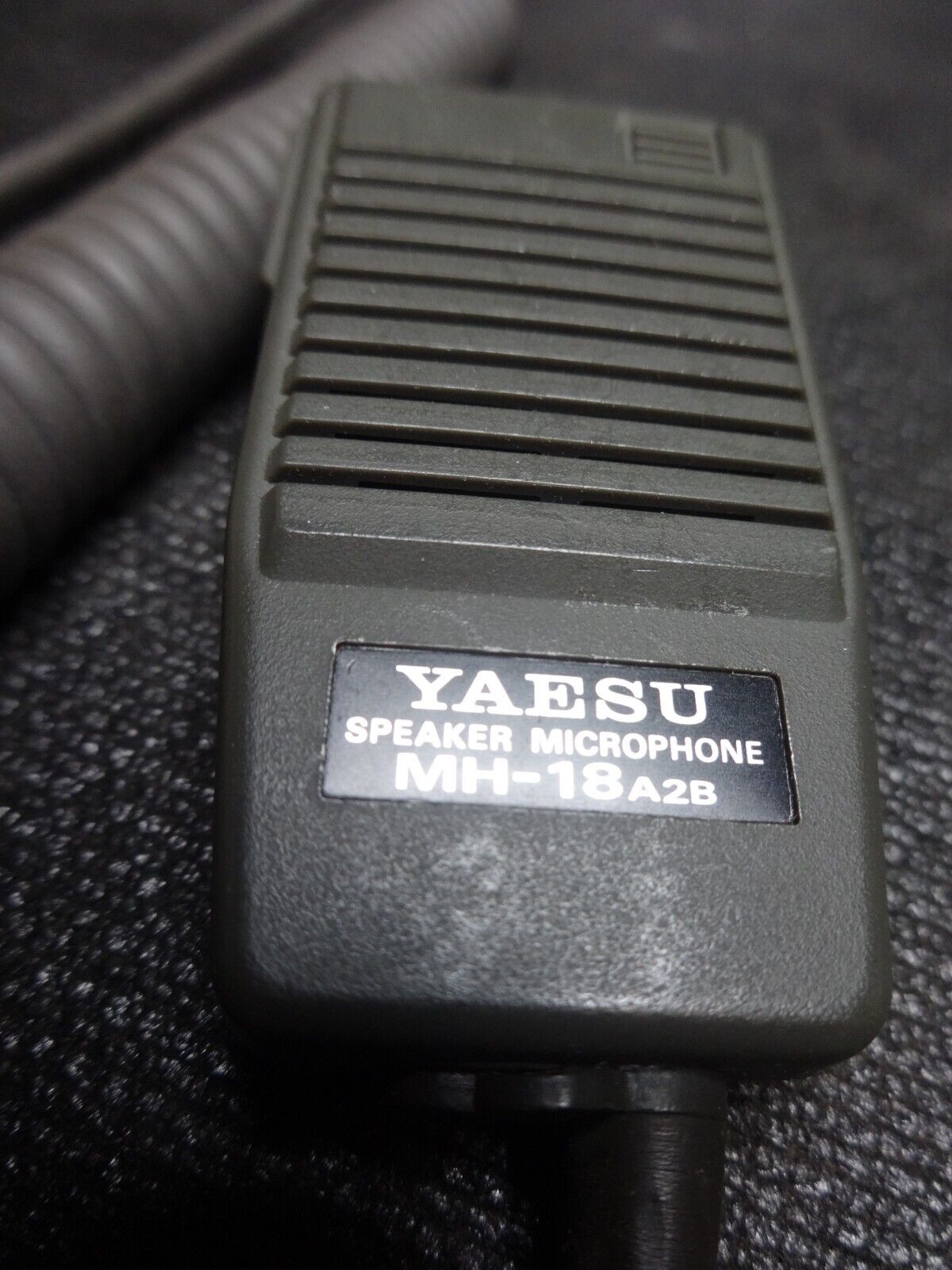 Yaesu MH-18A2B speaker microphone