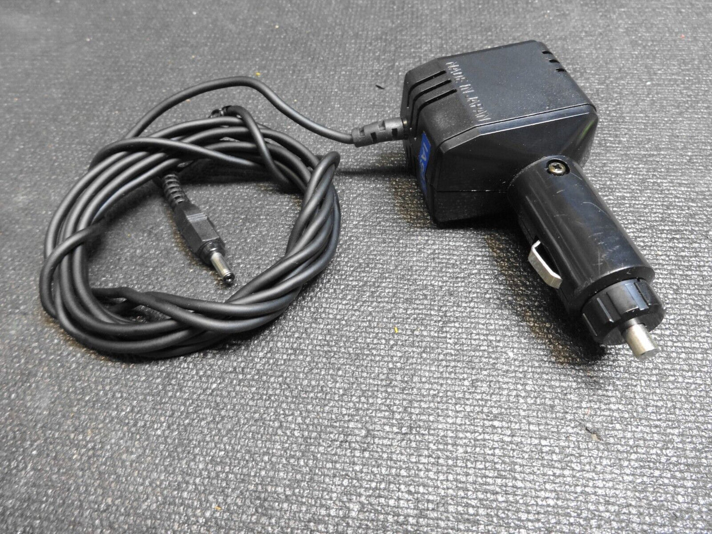 ICOM CP-12 Car Charger Adapter DC13.8V (DC12V-16V)