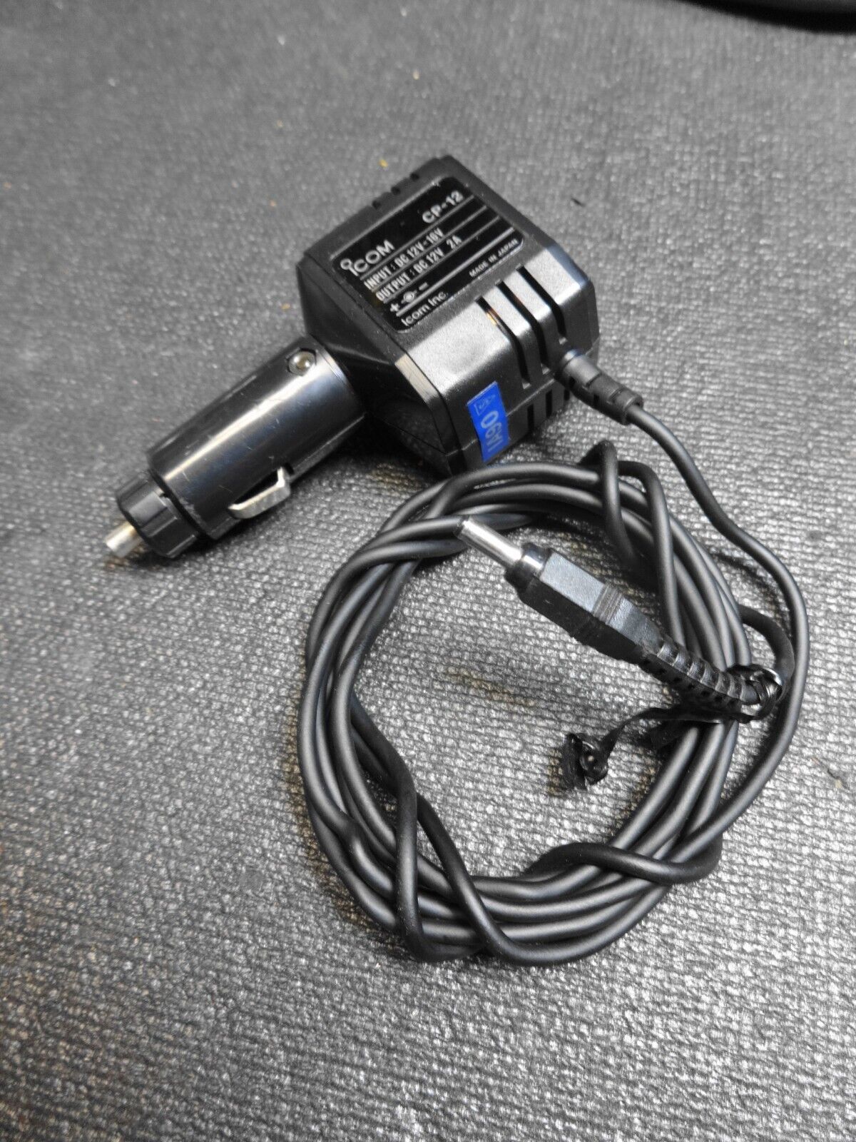 ICOM CP-12 Car Charger Adapter DC13.8V (DC12V-16V)