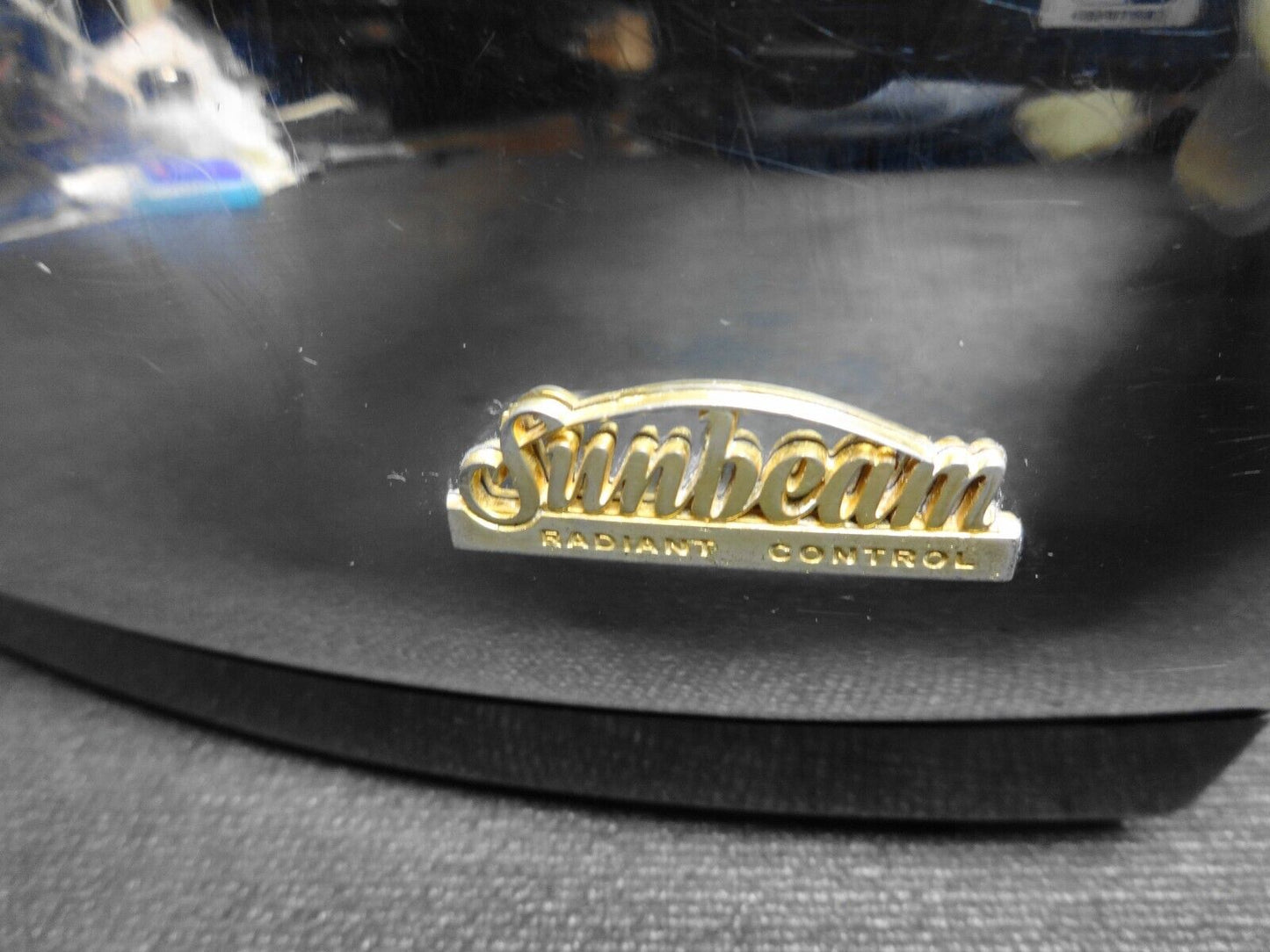 Vintage 1960s Sunbeam Radiant Control Toaster T-35-1 Chrome Bakelite Gold Logo