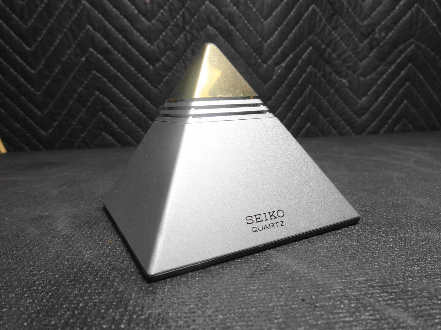 VINTAGE CLASSIC SEIKO PYRAMID TALKING ALARM CLOCK QEK101S