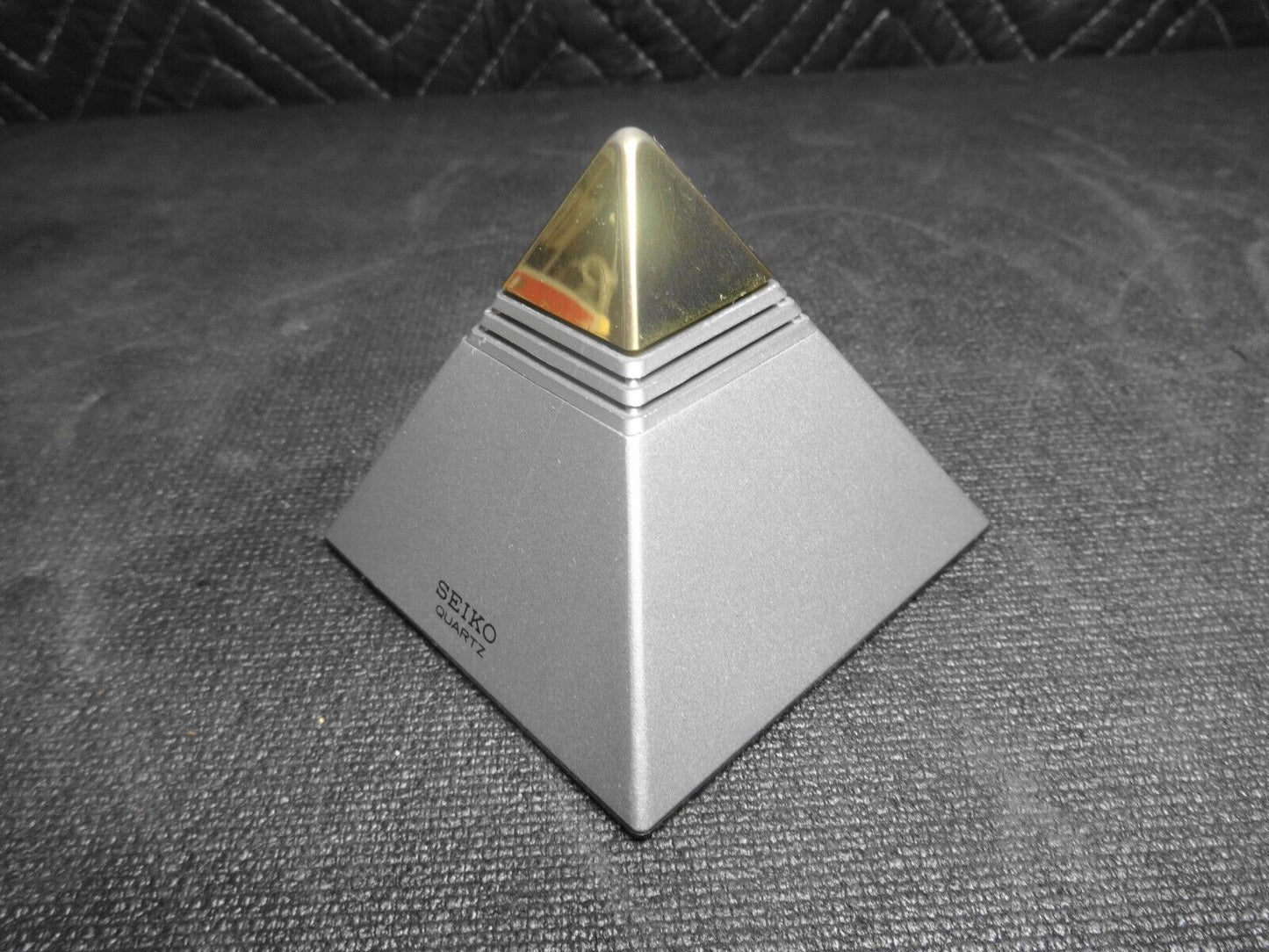 VINTAGE CLASSIC SEIKO PYRAMID TALKING ALARM CLOCK QEK101S