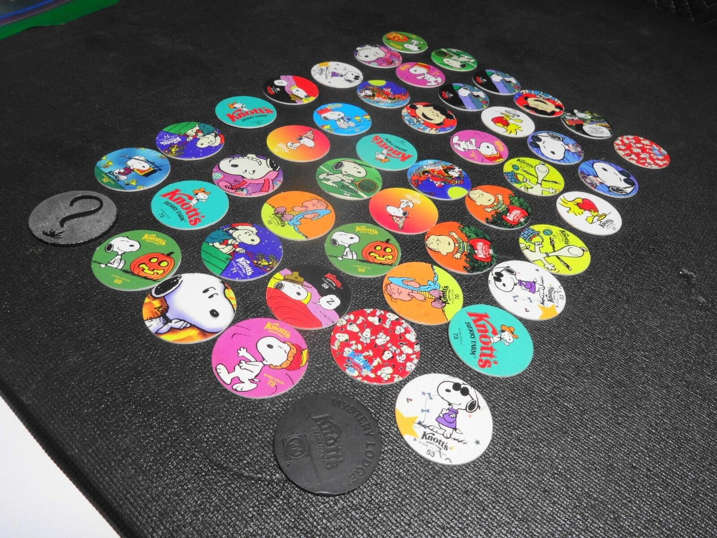 Vintage Knott’s Berry Farm Peanuts Snoopy World Pog Federation - 45 Pogs Slammer