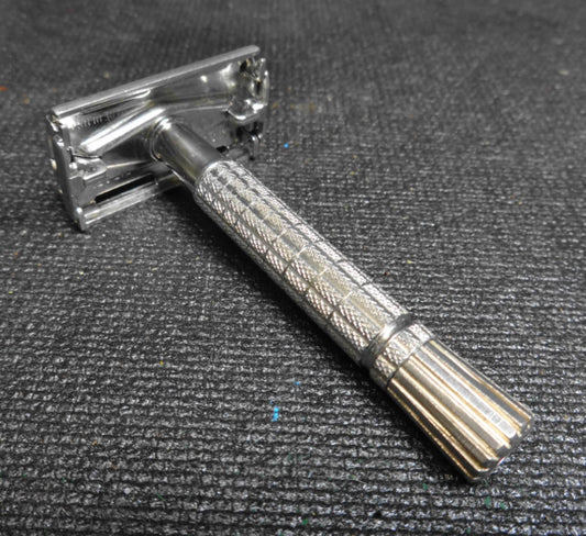 Vintage Gillette Slim Adjustable J4. 1964 Safety Razor